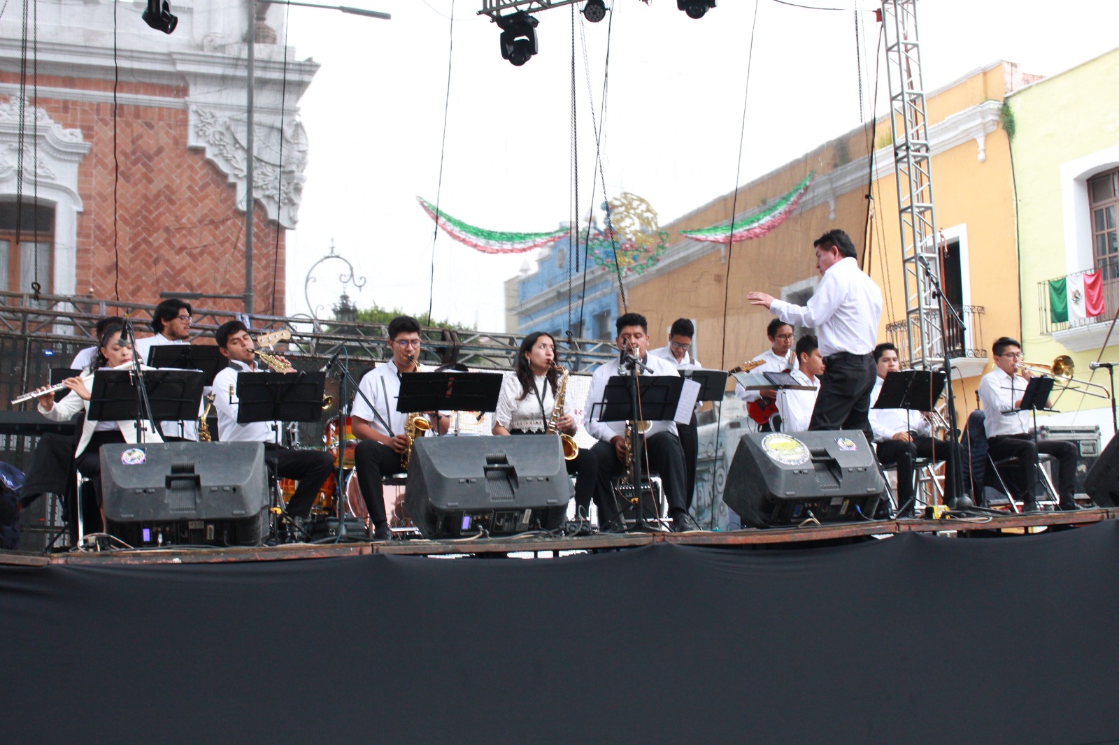 Con éxito se presentan en Tlaxcala Capital Violines Internacionales Hermanos Aguascalientes y Big Band Jazz